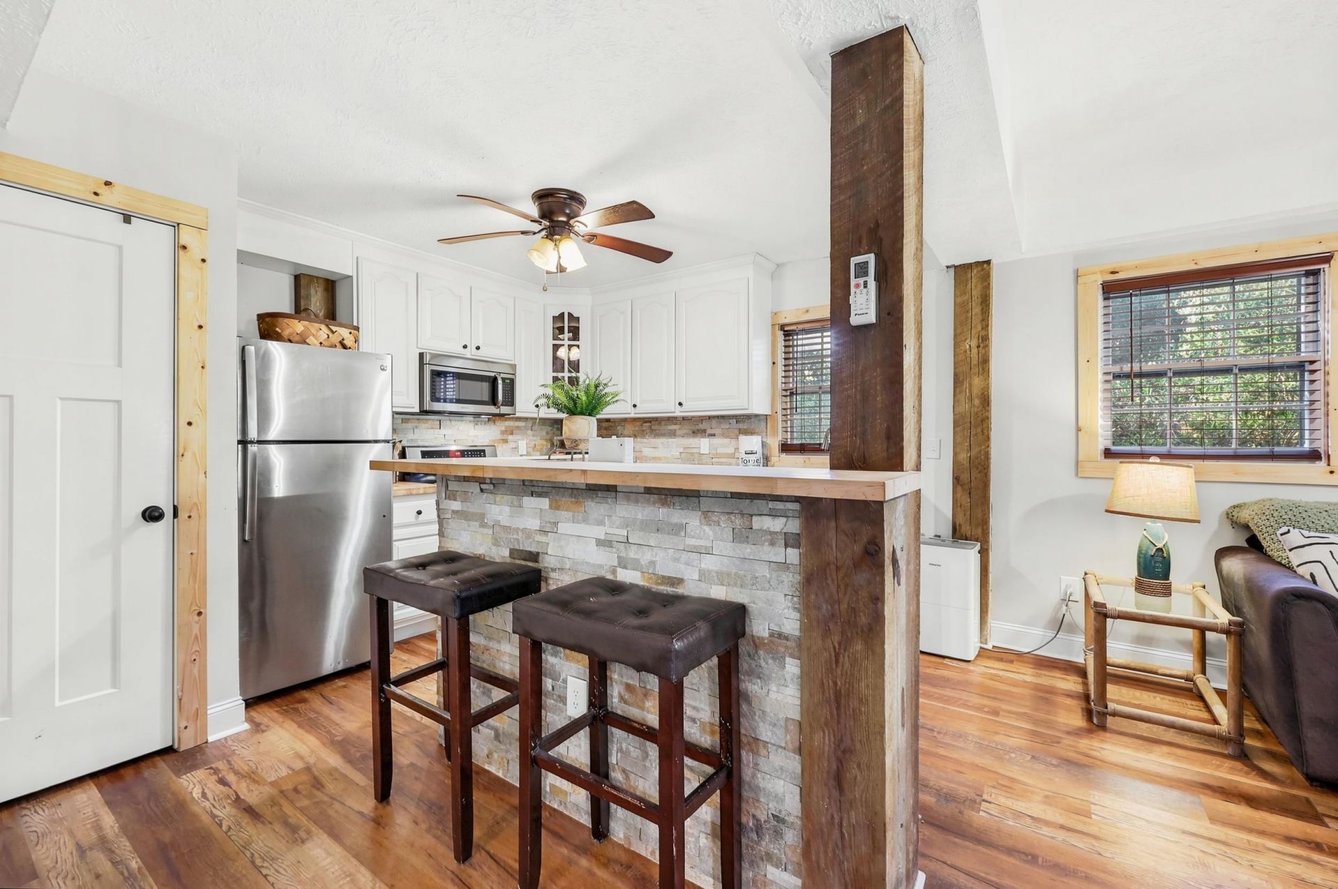 2419 Hilton Dr. Photo 13