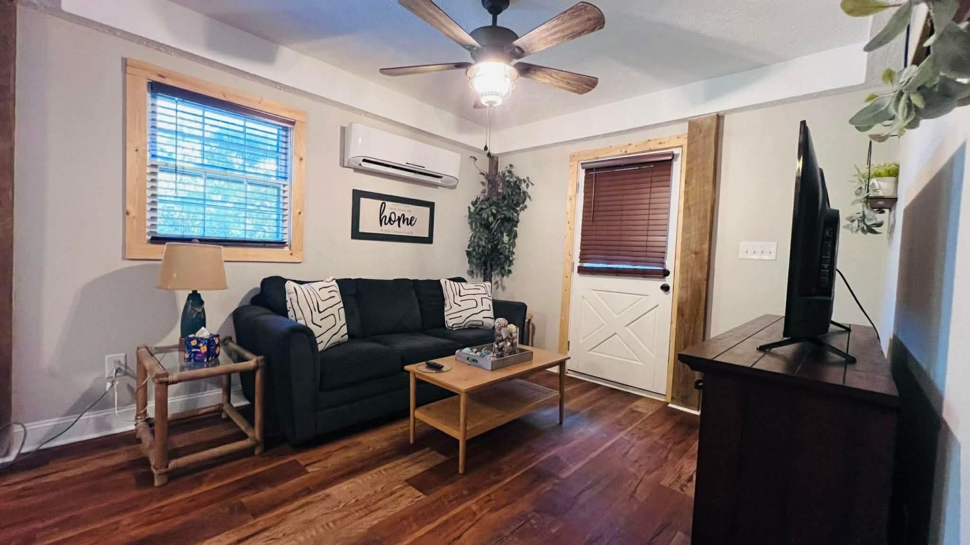 2419 Hilton Dr. Photo 25