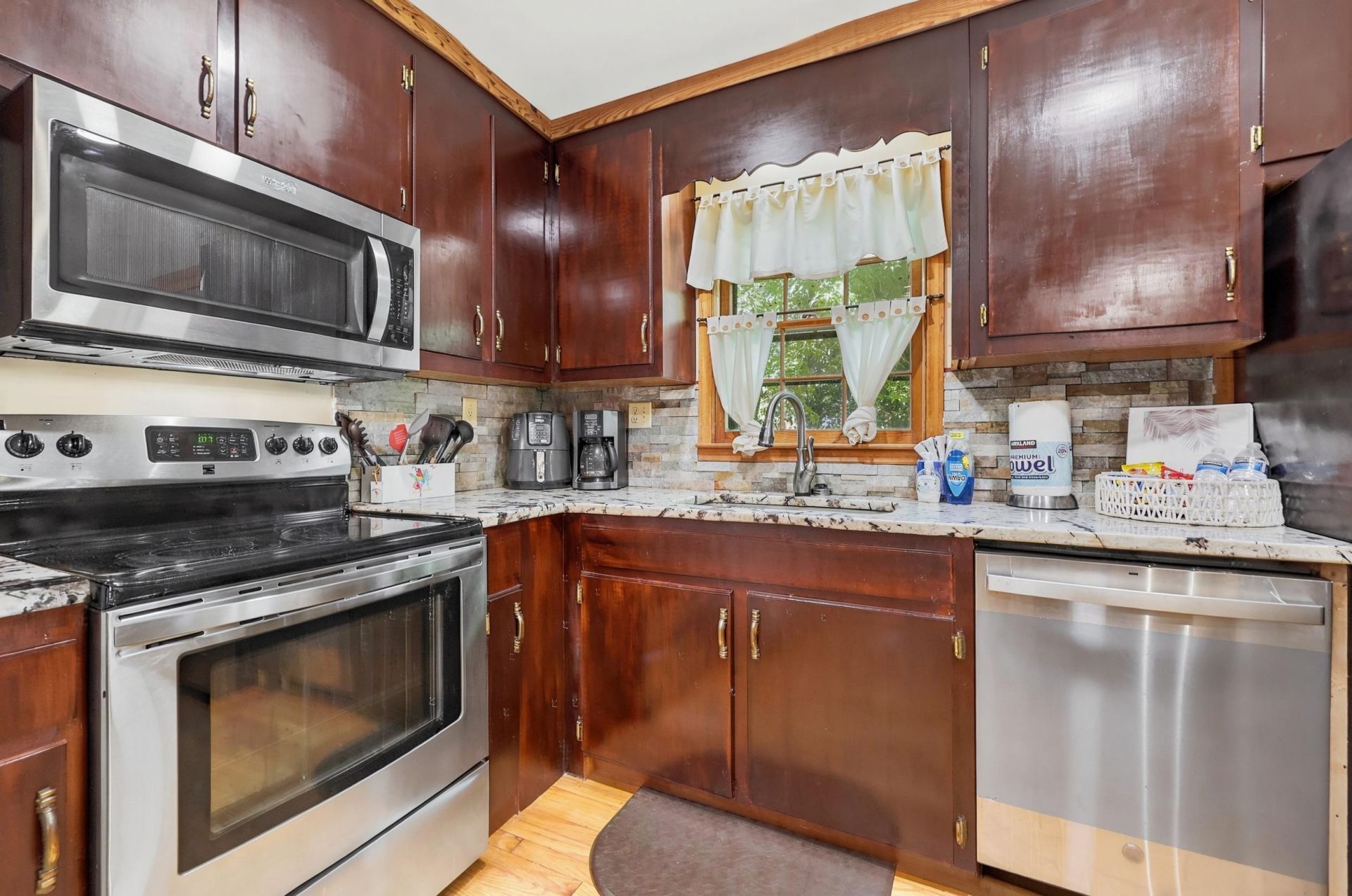 2419 Hilton Dr. Photo 29