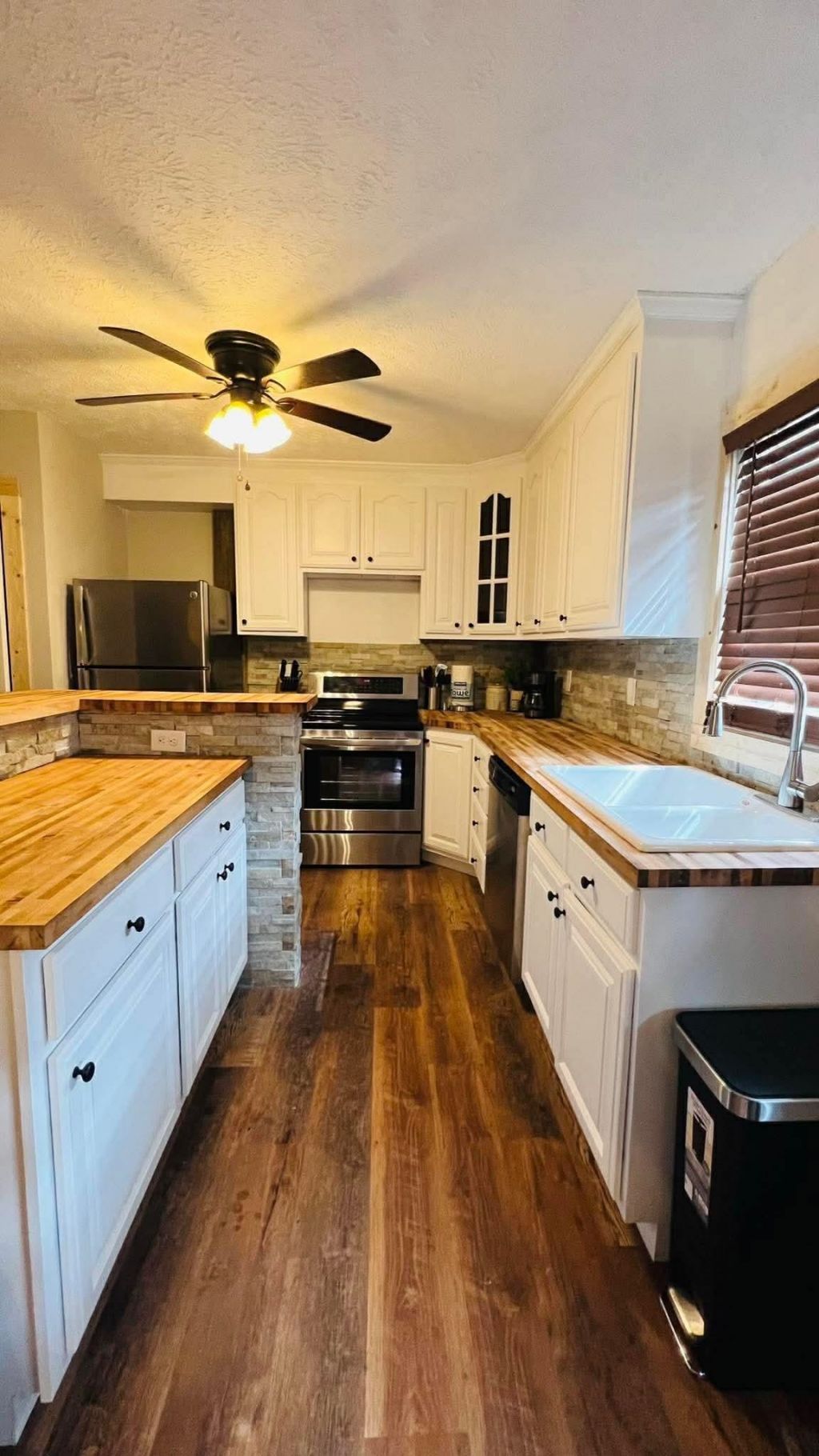 2419 Hilton Dr. Photo 37