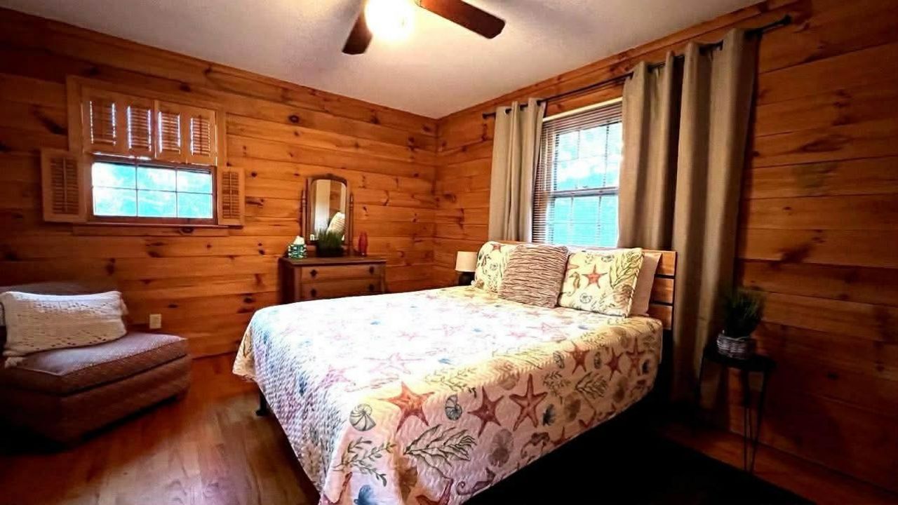 2419 Hilton Dr. Photo 5