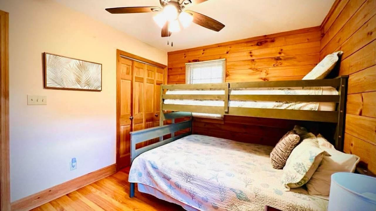 2419 Hilton Dr. Photo 6