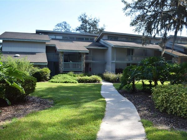 157 PALM VIEW COURT , HAINES CITY, FL 33844