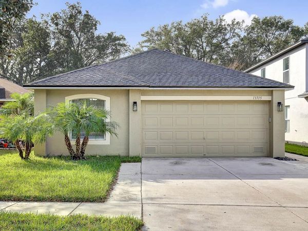 13715 GENTLE WOODS AVENUE , RIVERVIEW, FL 33569