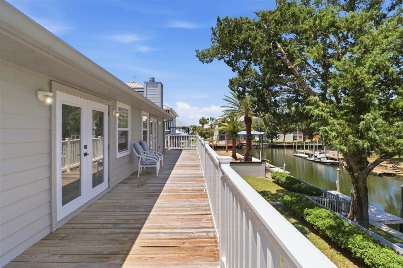 1931 NW 18th Street , Crystal River, FL 34428 Photo