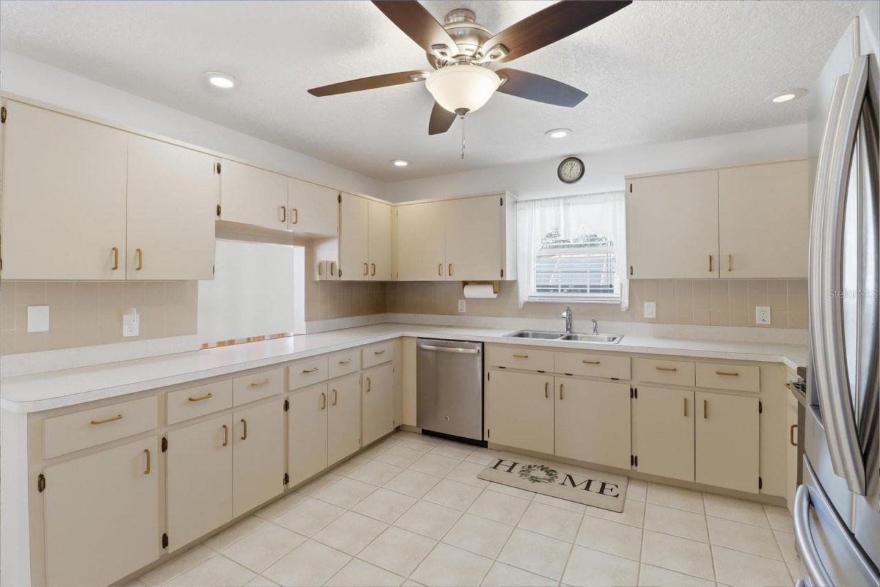 1931 NW 18th Street , Crystal River, FL 34428 Photo