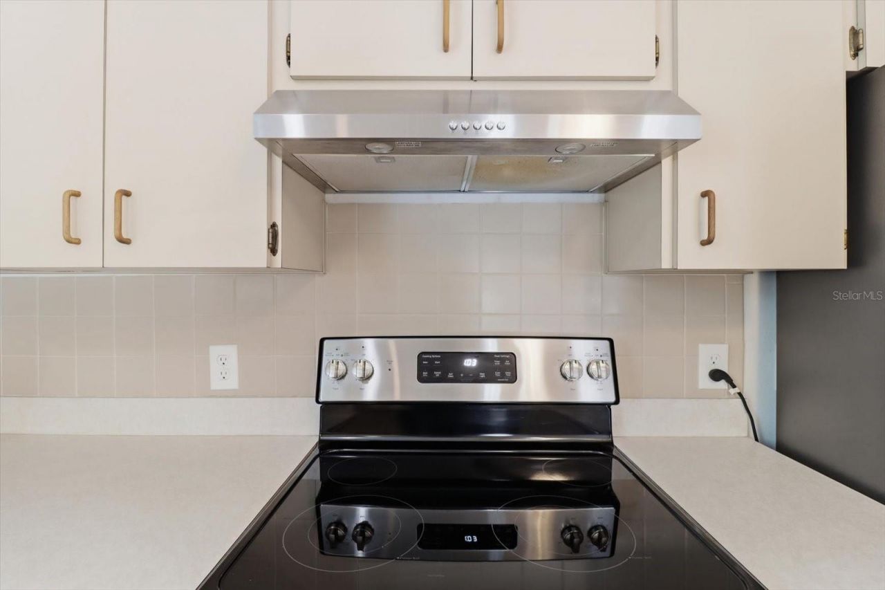 1931 NW 18th Street , Crystal River, FL 34428 Photo