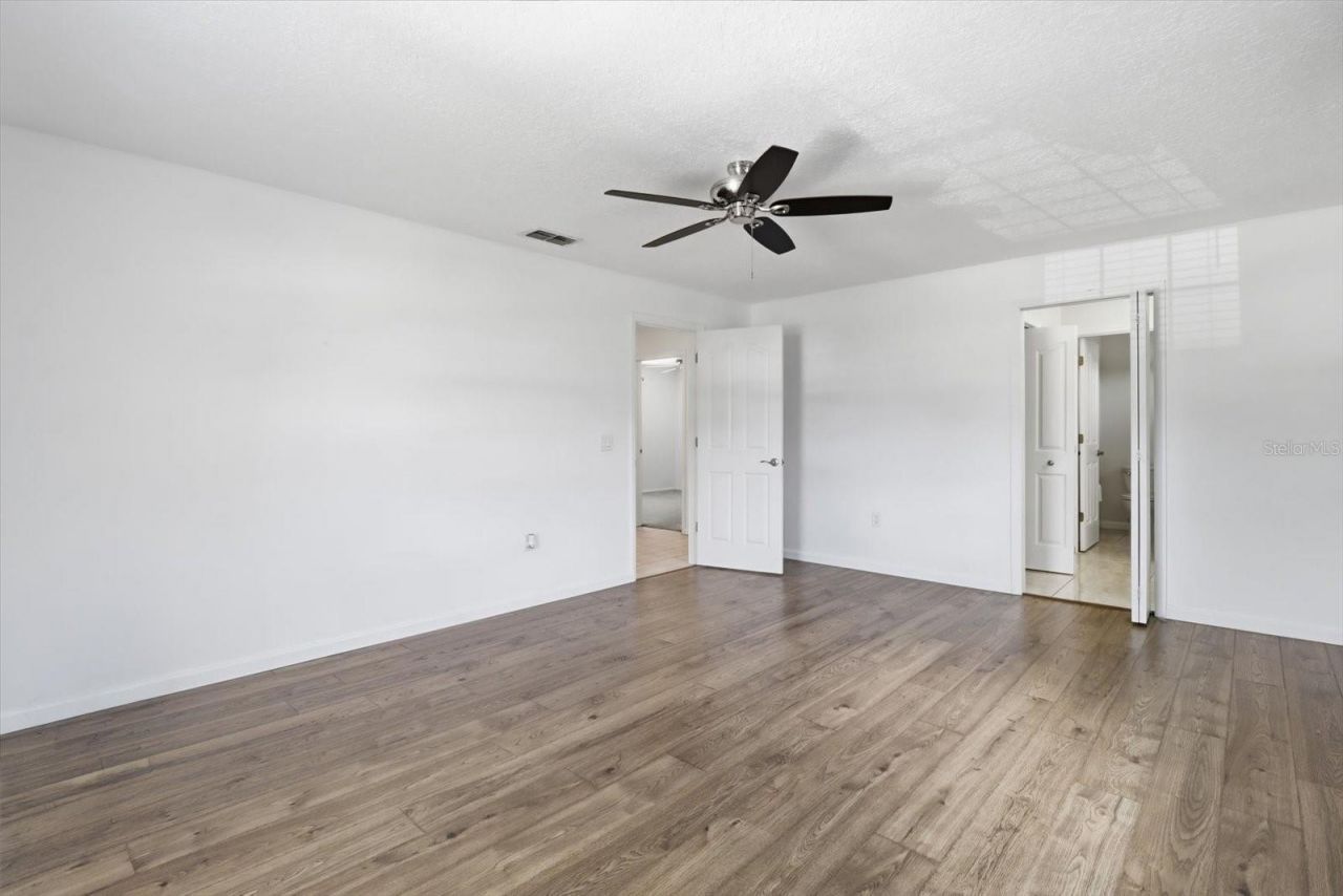 1931 NW 18th Street , Crystal River, FL 34428 Photo