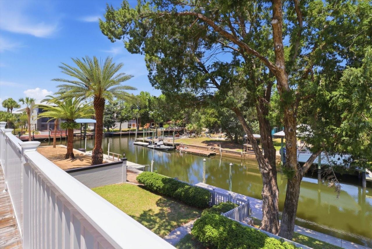 1931 NW 18th Street , Crystal River, FL 34428 Photo
