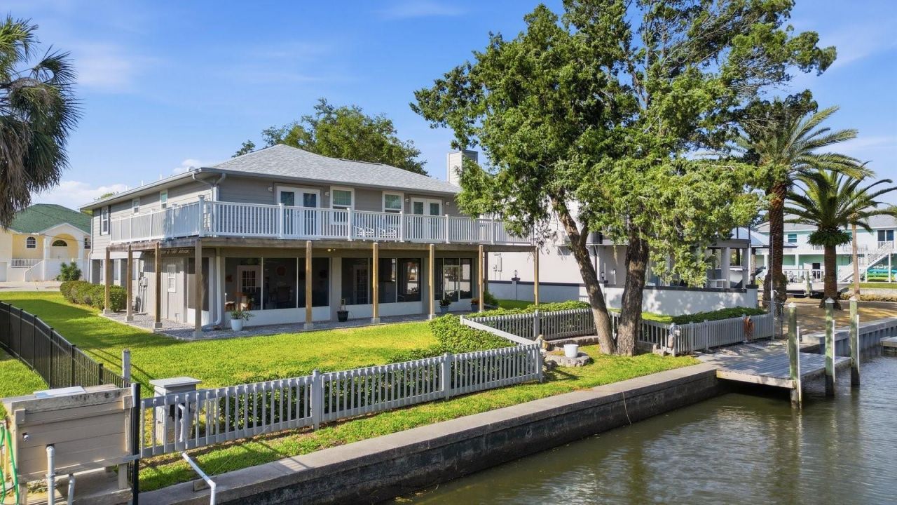 1931 NW 18th Street , Crystal River, FL 34428 Photo