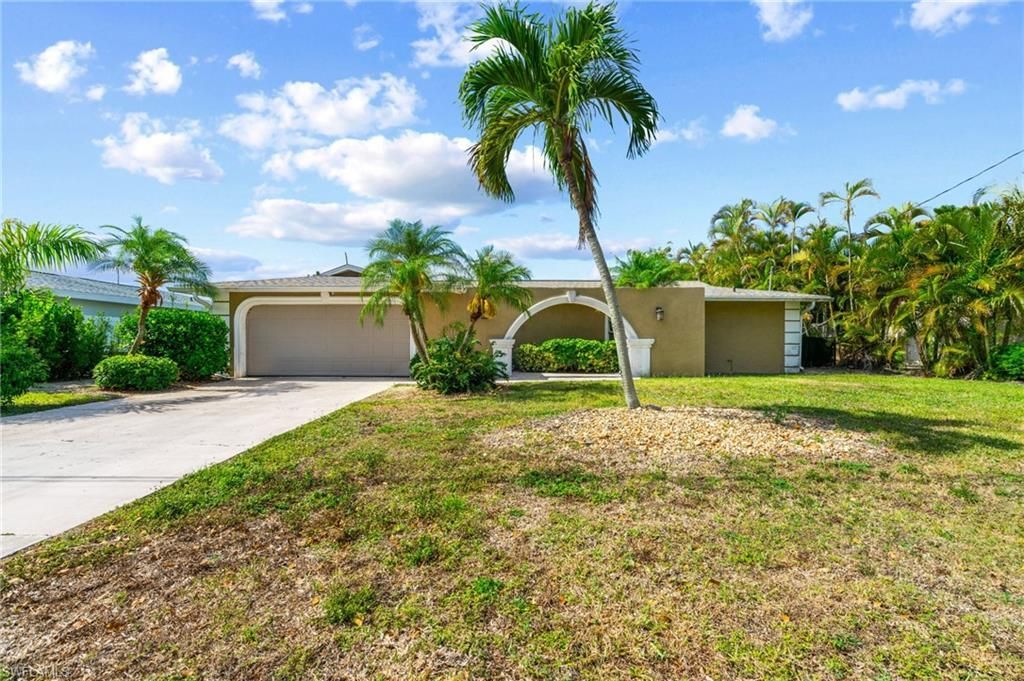 1928 Savona Pkwy, Cape Coral, FL 33904 Photo