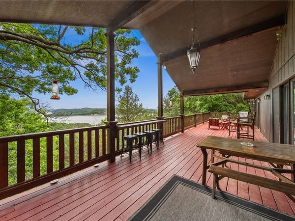 11390 Oak Leaf Circle, Garfield, AR 72732