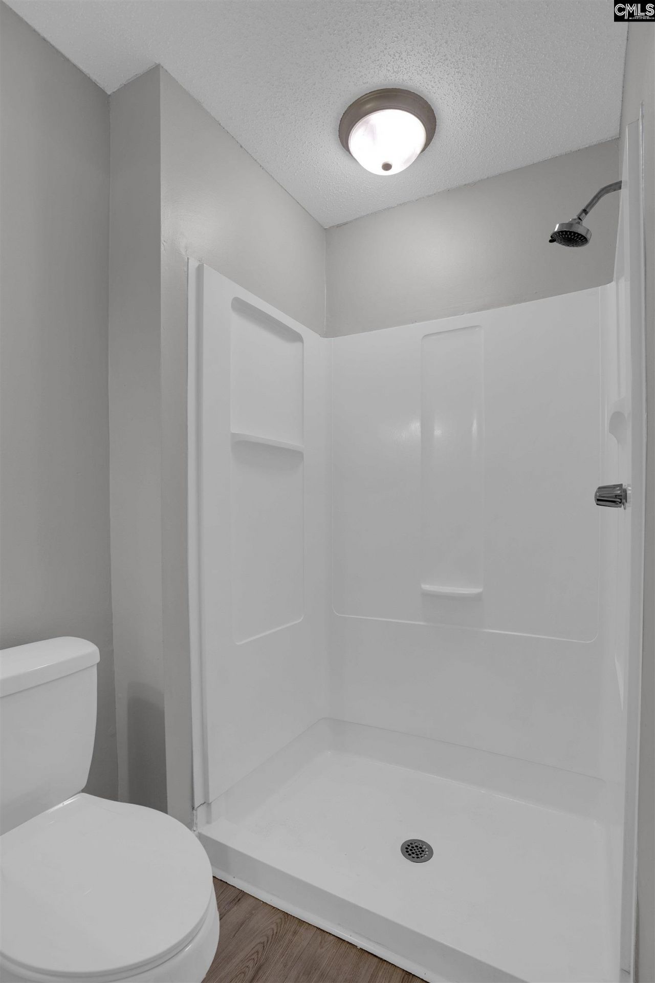 402 Ravenscroft Road  Photo 17