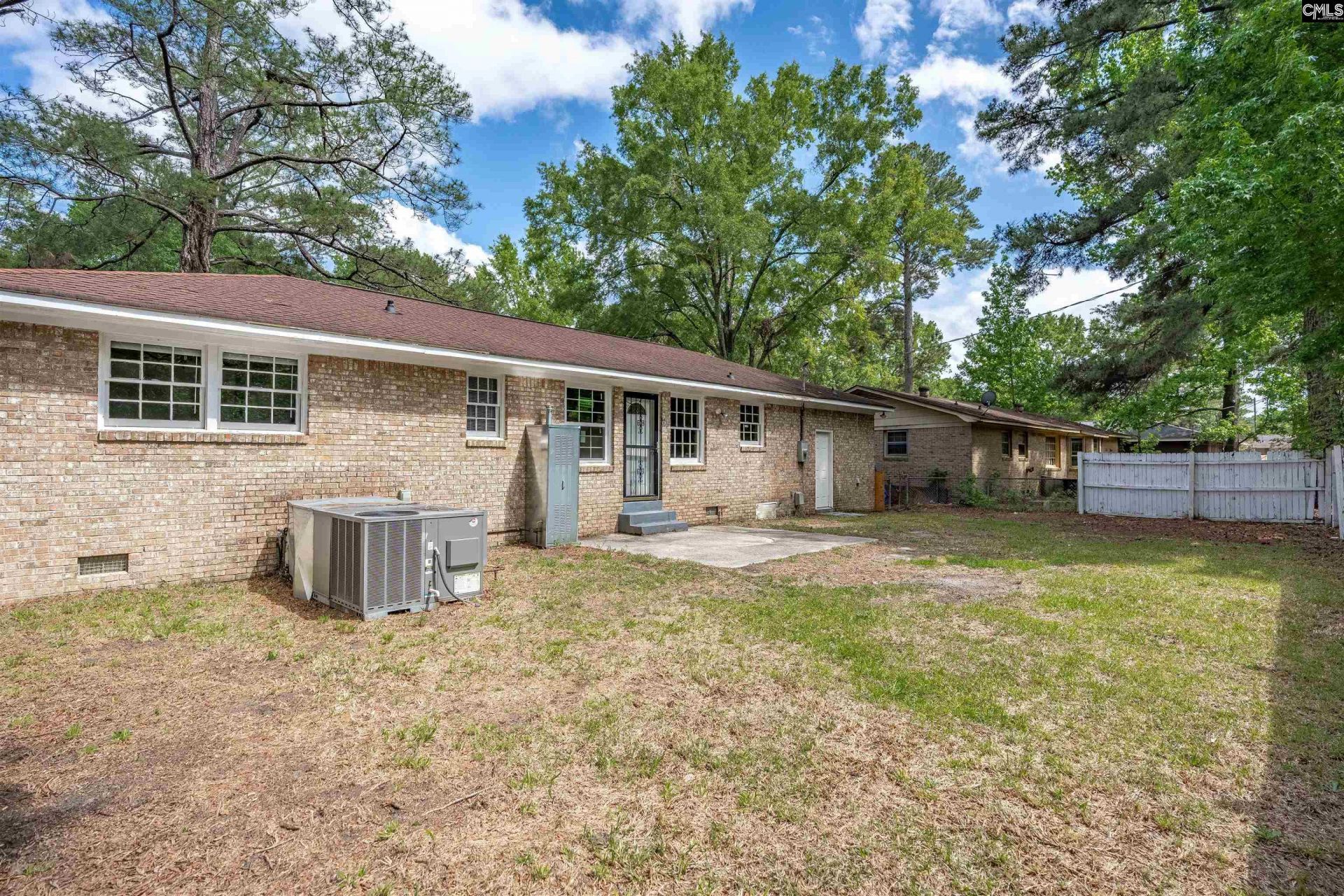 402 Ravenscroft Road  Photo 26