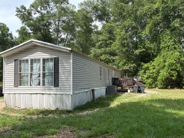 1745 SW NEWARK DR., Fort White, FL 32038