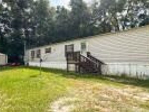 1745 SW NEWARK DR., Fort White, FL 32038
