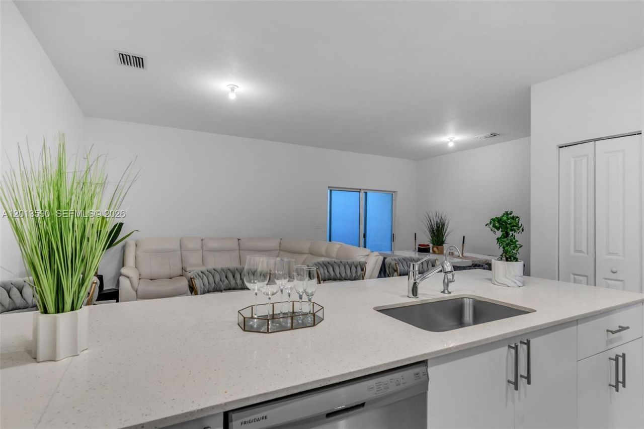 12832 SW 243rd St , Homestead, FL 33032 Photo
