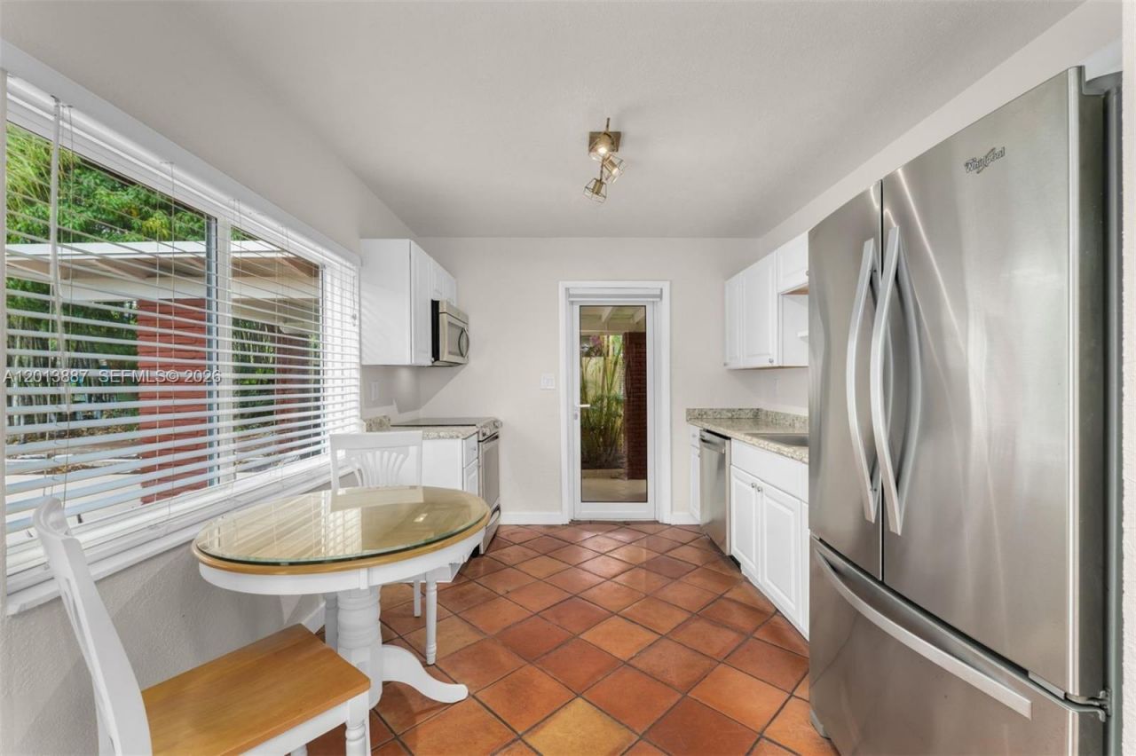 1340 NW 7th Ave, Fort Lauderdale, FL 33311 Photo