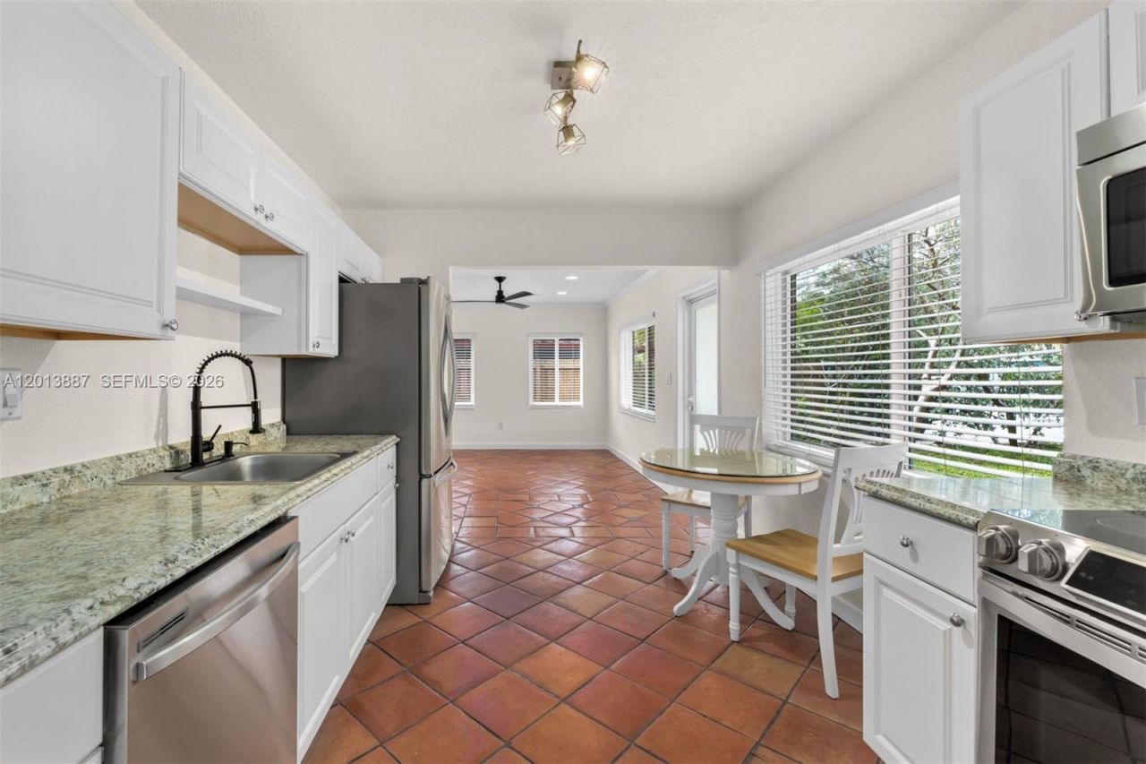 1340 NW 7th Ave, Fort Lauderdale, FL 33311 Photo