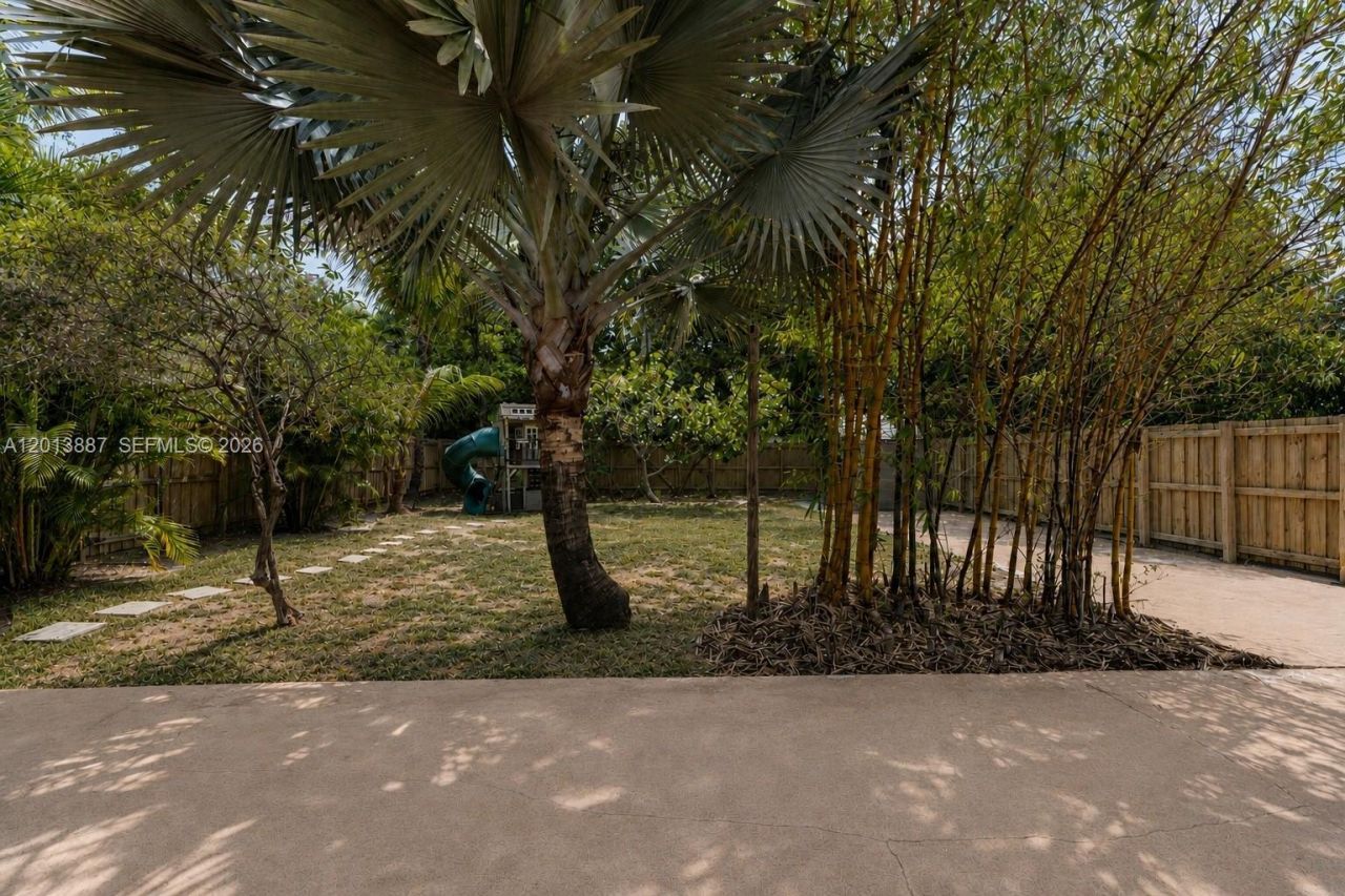 1340 NW 7th Ave, Fort Lauderdale, FL 33311 Photo