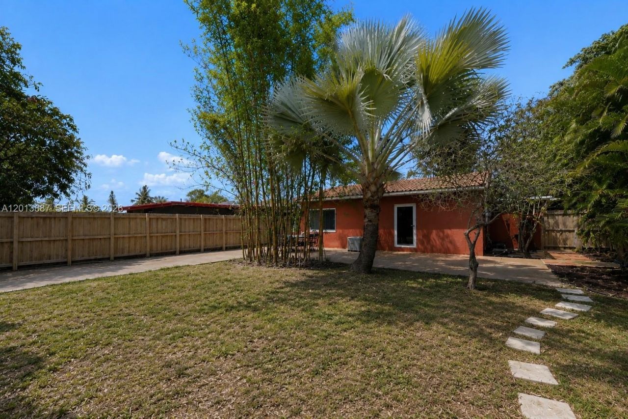 1340 NW 7th Ave, Fort Lauderdale, FL 33311 Photo