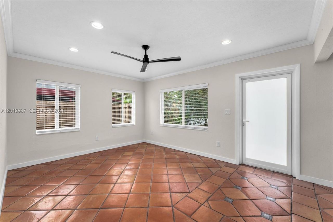 1340 NW 7th Ave, Fort Lauderdale, FL 33311 Photo