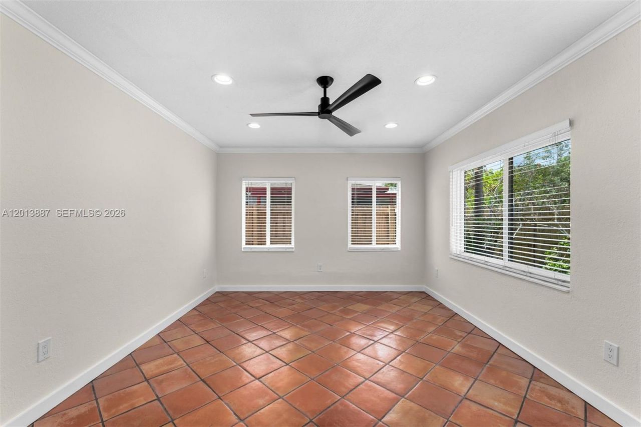 1340 NW 7th Ave, Fort Lauderdale, FL 33311 Photo
