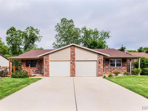 883 Lester Avenue, Collinsville, IL 62234