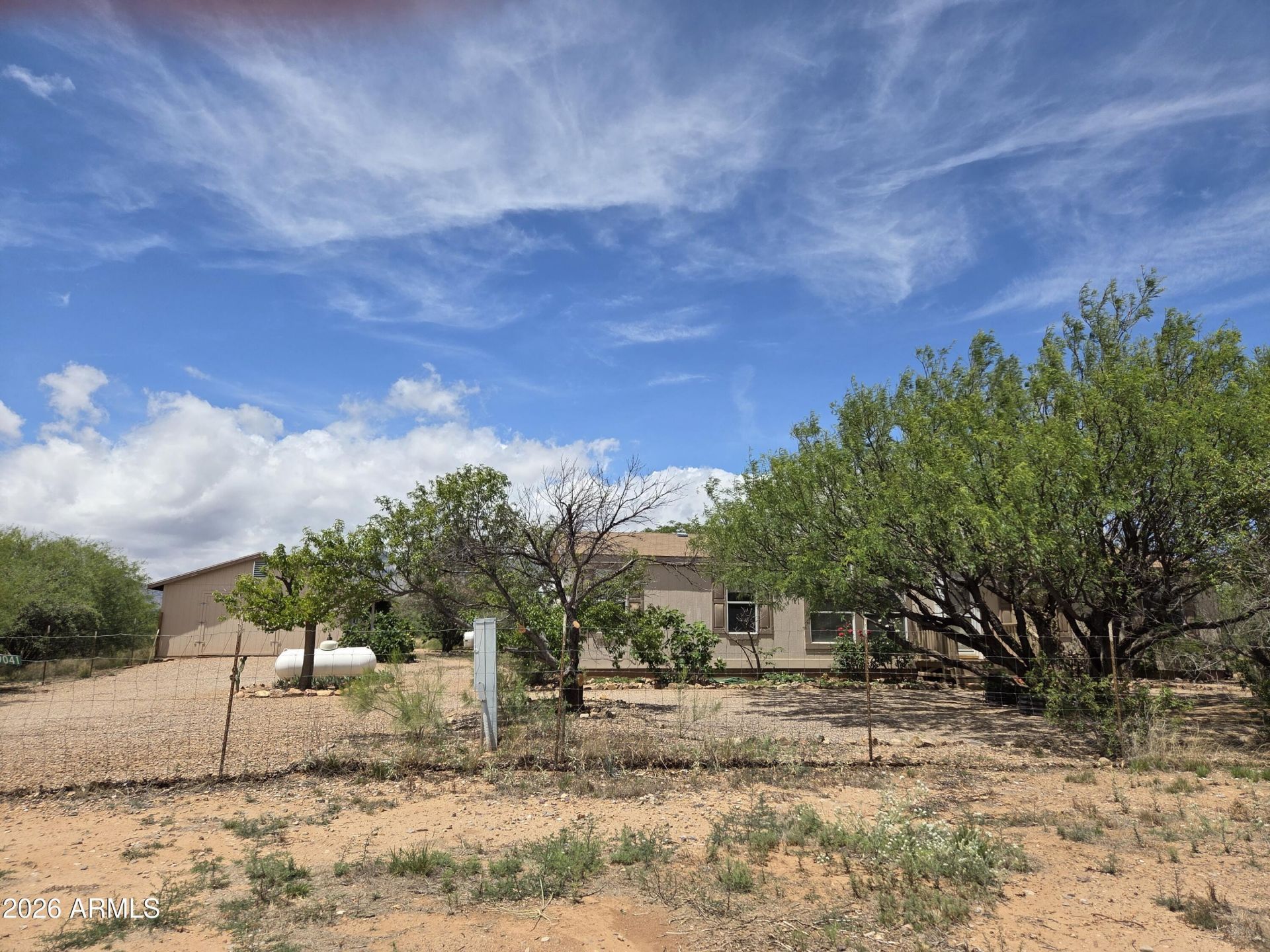 9041 E Moon Shadow Trail, Hereford, AZ 85615 Main Photo