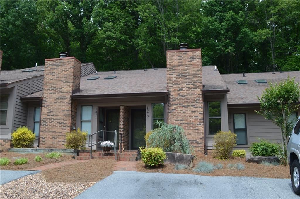 1573 E Ivy Trace, Wilkesboro, NC 28697 Main Photo