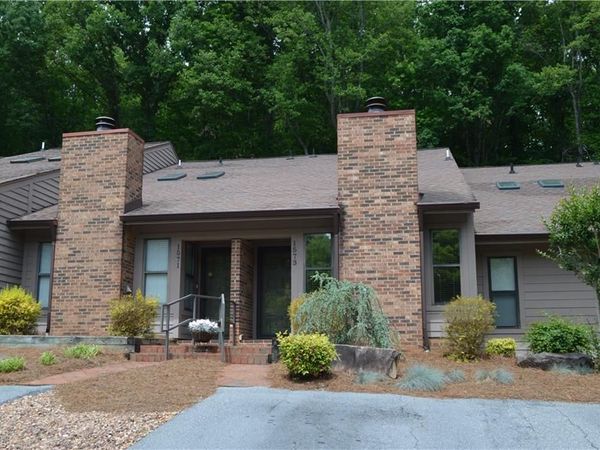 1573 E Ivy Trace, Wilkesboro, NC 28697