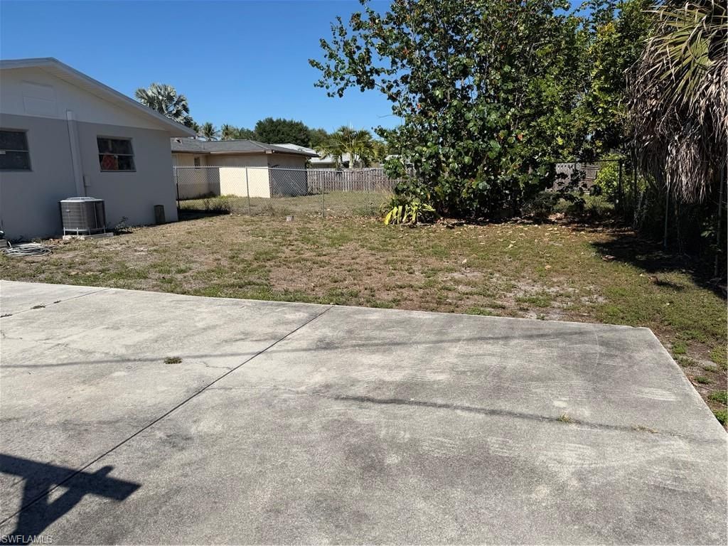 40 1st St, Bonita Springs, FL 34134 Photo