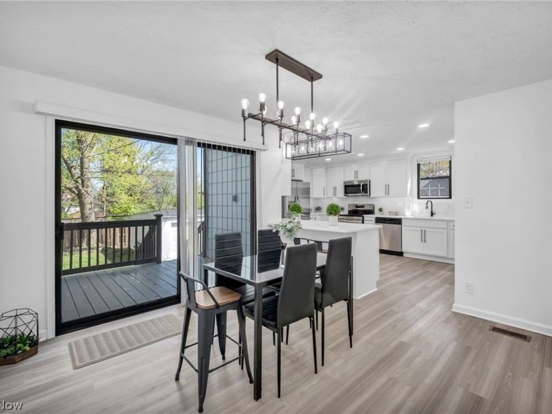 3741 Woodridge Road, Cleveland Heights, OH 44121 Photo 10