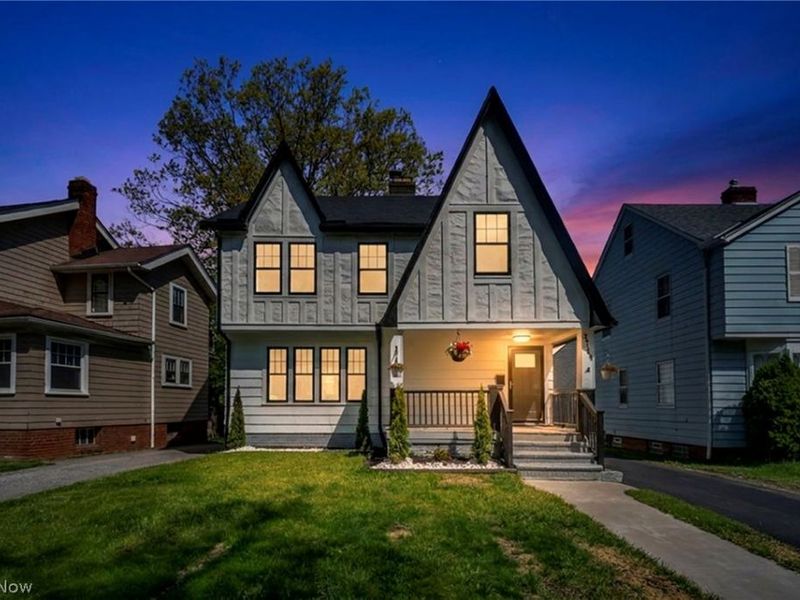 3741 Woodridge Road, Cleveland Heights, OH 44121 Photo 2