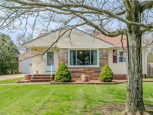 400 Harris Road , Richmond Heights, OH 44143