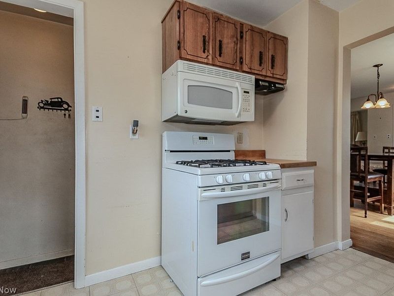 400 Harris Road, Richmond Heights, OH 44143 Photo 14