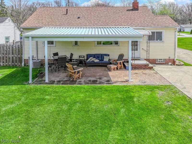 400 Harris Road, Richmond Heights, OH 44143 Photo 4