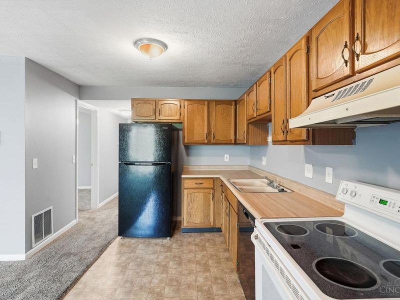 4816 Glenway Avenue, Unit 10, Cincinnati, OH 45238 Photo 10