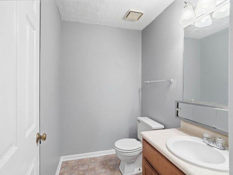 4816 Glenway Avenue, Unit 10, Cincinnati, OH 45238 Photo 17