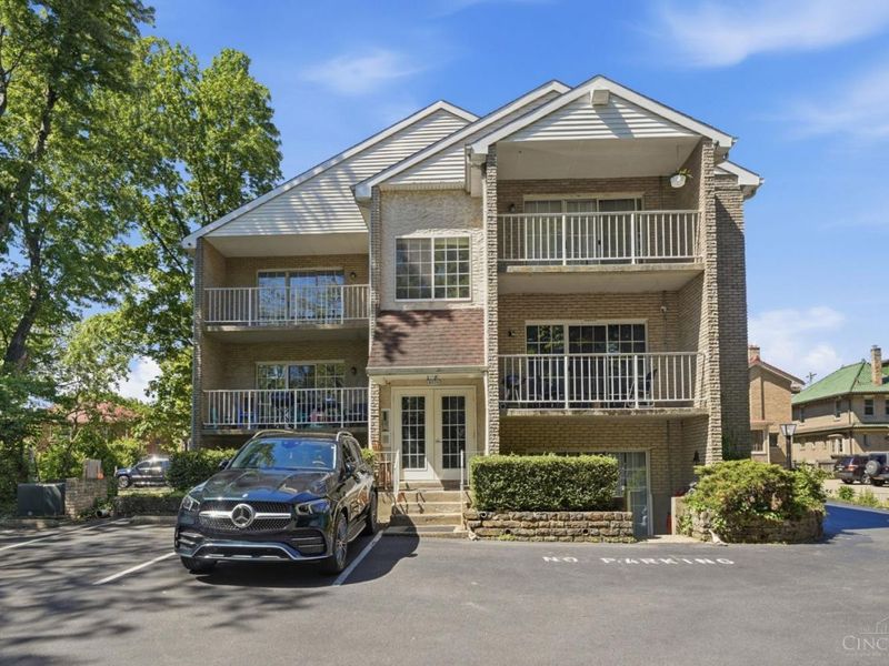4816 Glenway Avenue, Unit 10, Cincinnati, OH 45238 Photo 2