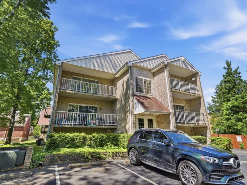 4816 Glenway Avenue, Unit 10, Cincinnati, OH 45238 Photo 4