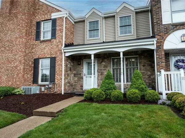 112 Georgetowne Vlg, Indiana, PA 15701