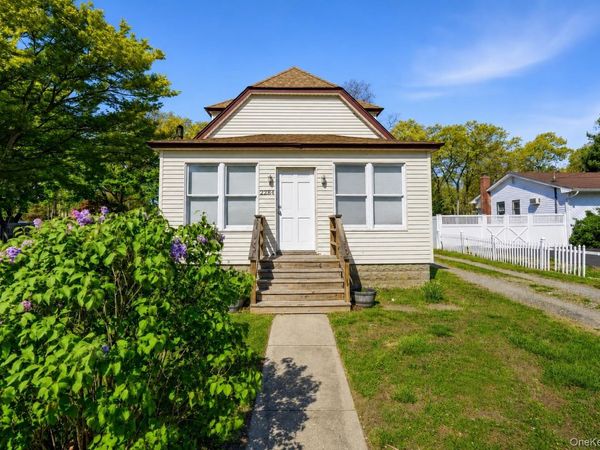 2284 Ocean Avenue, Ronkonkoma, NY 11779