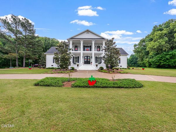 40 Pine Lake Drive , Humboldt, TN 38343
