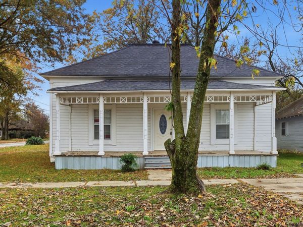 628 E 2nd Street, Stuttgart, AR 72160