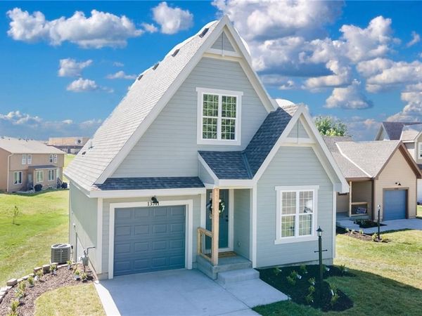 13741 Leigh Drive, Bonner Springs, KS 66012