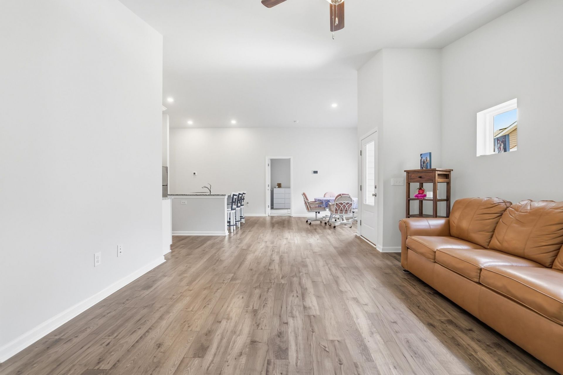 1412 Jardine Loop Photo 10