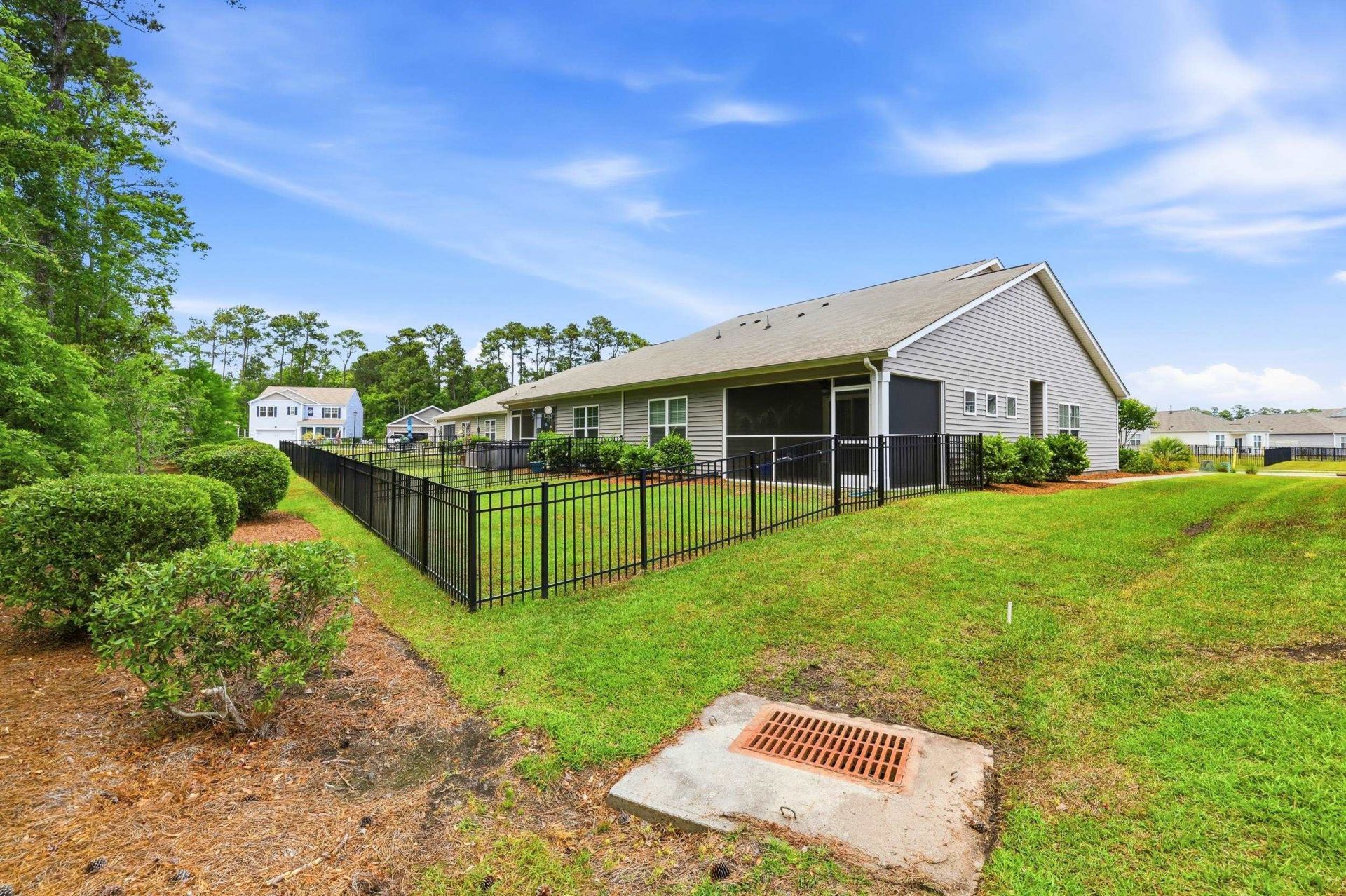 1412 Jardine Loop Photo 24