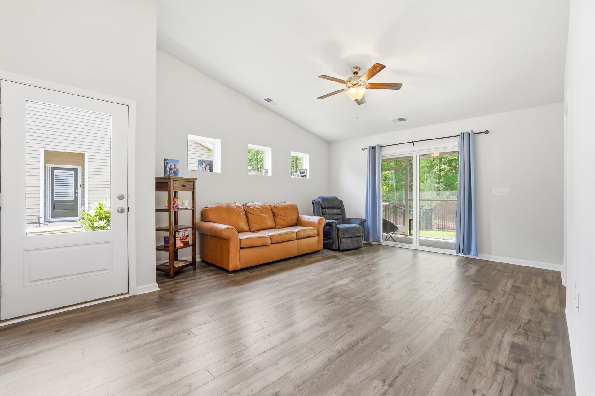 1412 Jardine Loop Photo 8
