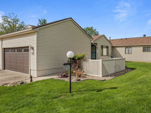 2412 Heritage Drive , Unit 2412, Champaign, IL 61822